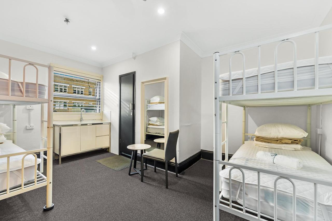London Plane Backpackers Ostello Sydney